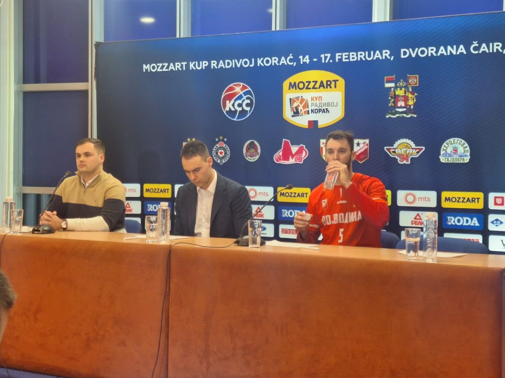 TRENERA VOJVODINE ČEKA MEČ KARIJERE: Sutra ćemo da imamo privilegiju da igramo protiv Željka Obradovića i njegovog Partizana!