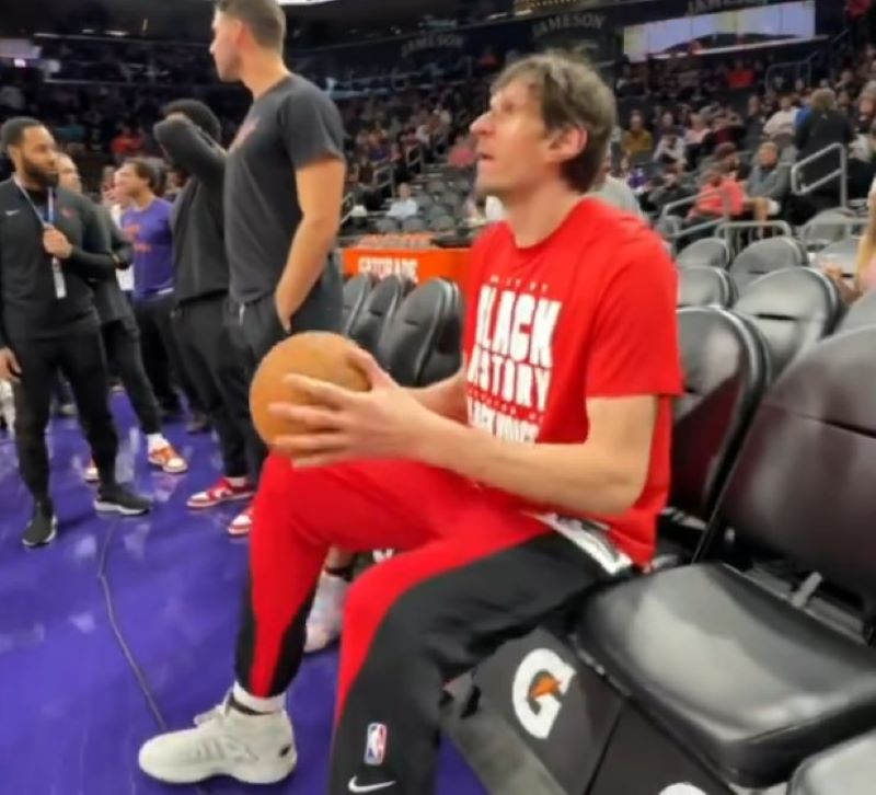 KAO OD ŠALE Marjanović seo na klupu i pokazao kakav je majstor (VIDEO)