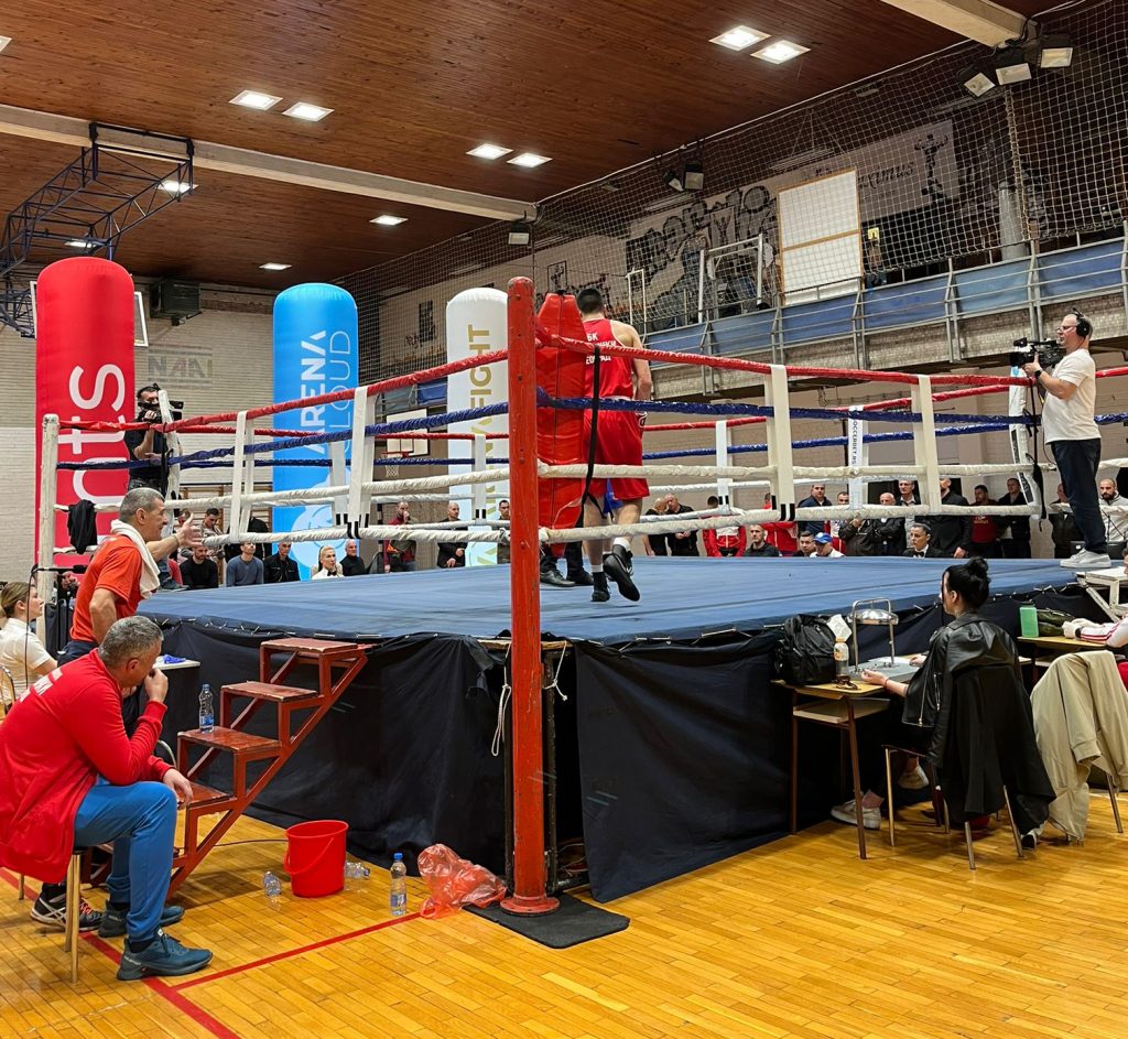 BOKSERSKA LIGA SRBIJE Rokica u stilu Rokija