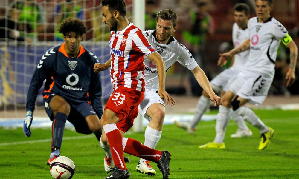 BIO JE LEGENDA PREMIJER LIGE, BRANIO 53 PUTA ZA REPREZENTACIJU ENGLESKE I BANKROTIRAO Sada je dao komičan gol iz slobodnjaka za niželigaša (VIDEO)