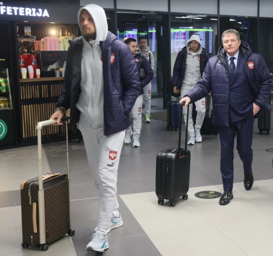 BIĆE SPEKTAKL Srbija u dobrom raspoloženju stigla u Moskvu… „Orlovi“ bez iskusnog defanzivca