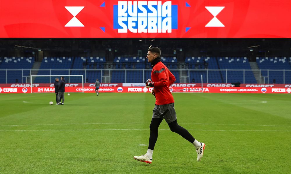 POČEO DUEL U MOSKVI Početni udarac izveo poznati srpski glumac (FOTO)