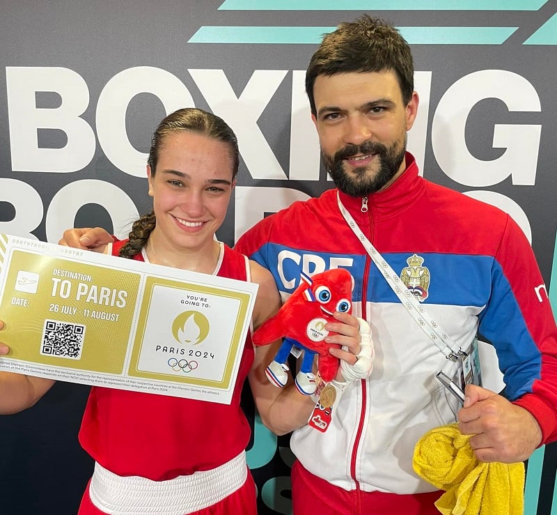 „Imao sam hrabrost da se predam boksu“: Priča selektora koji „gradi“ šampionke u sportu koji je godinama bio na margini