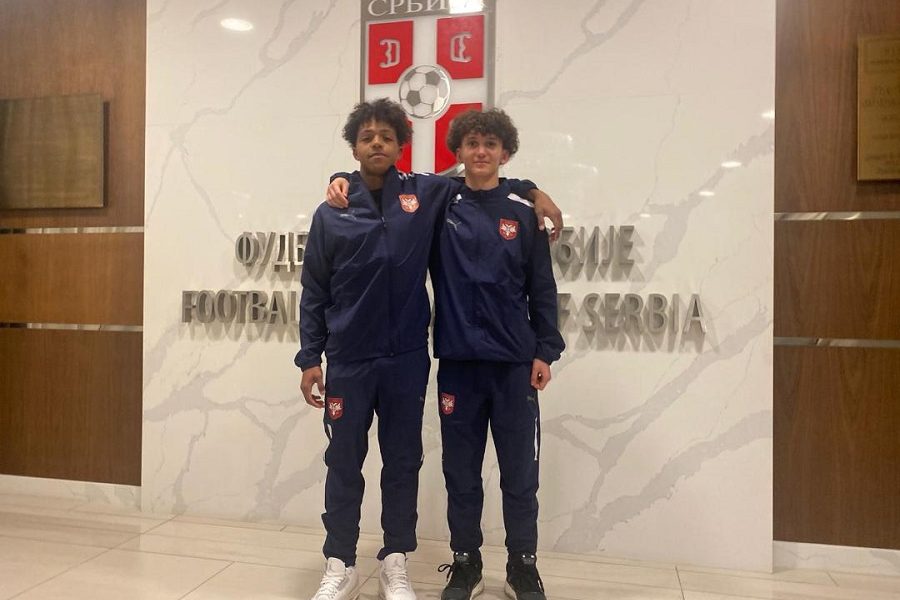 KAD SRBIJA ZOVE Sada je i zvanično – talenti Arsenala i Junajteda izabrali „orlove“