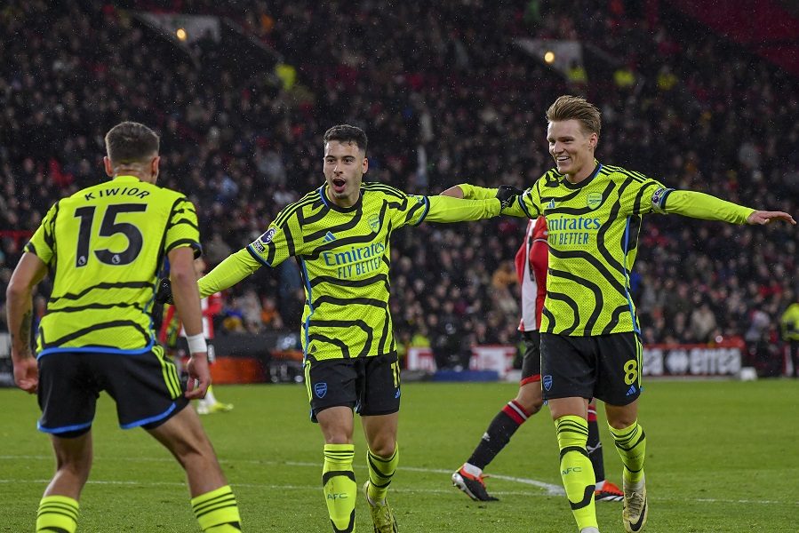 PREMIJER LIGA Arsenal ne odustaje od titule, Kazemiro „Tobdžijama“ poklonio pobedu (VIDEO)