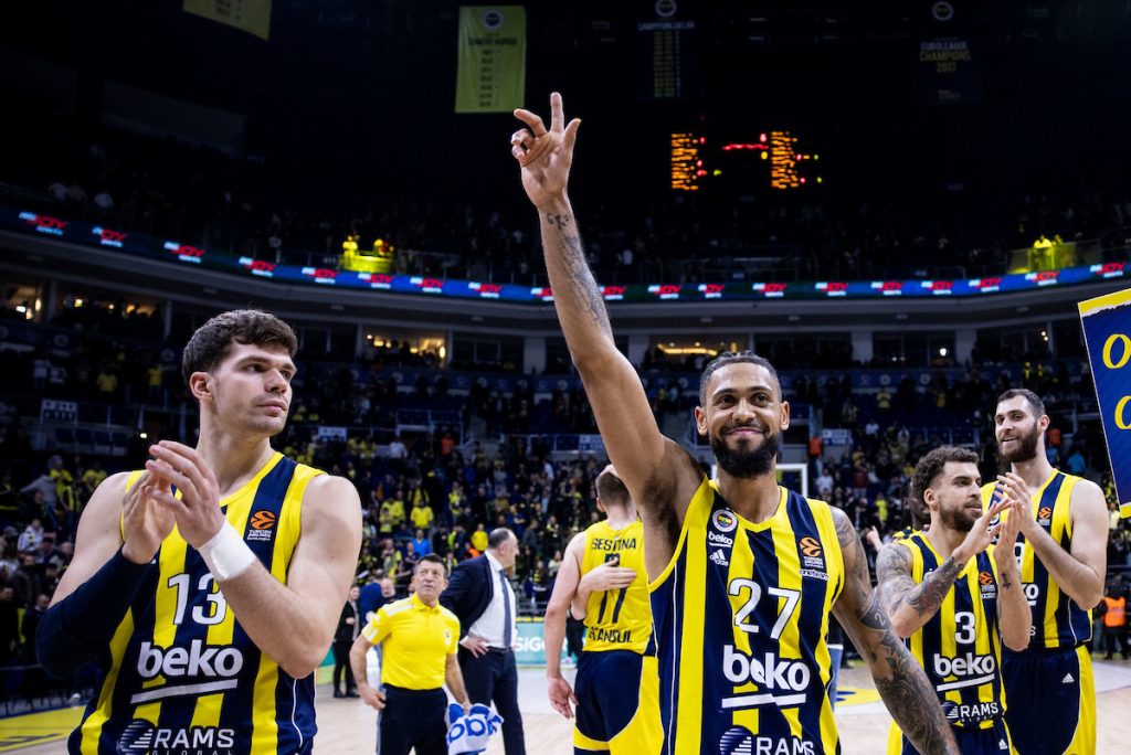 KAKAV JE OVO BIO RAFAL! Fenerbahče ubacio 118 poena Valensiji i postavio rekord! Jedan čovek se posebno istakao