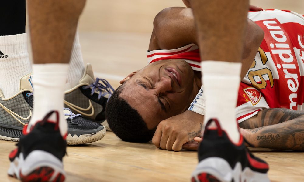 LOŠA VEST ZA ZVEZDU Jago iznet sa terena, čekaju se dodatni pregledi