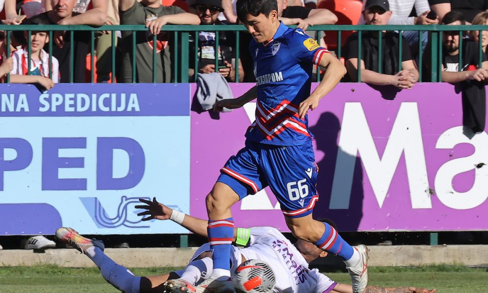 PENAL KAKAV SE NE VIĐA SVAKI DAN Neopreznost fudbalera Javora, Kanga pogodio sa „bele tačke“! Hvang brzo duplirao prednost (VIDEO)