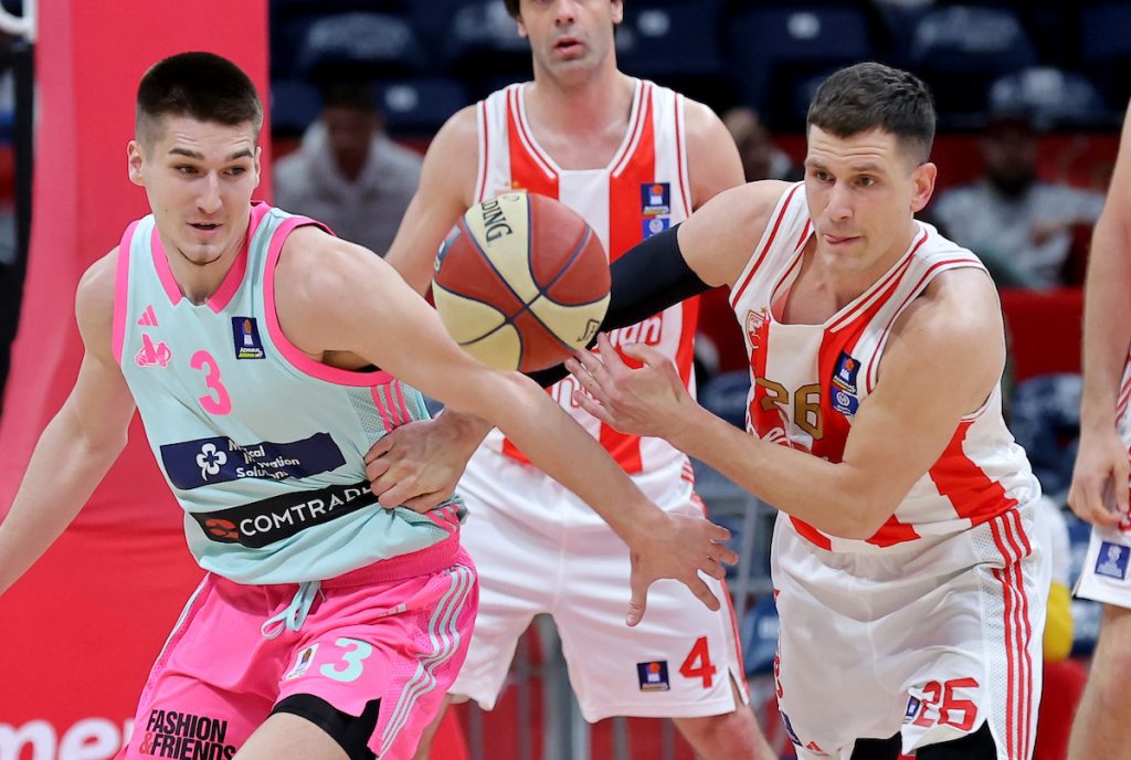 POLUVREME U ARENI Zvezda dodala gas u drugoj četvrtini, ima sedam poena viška protiv Mege