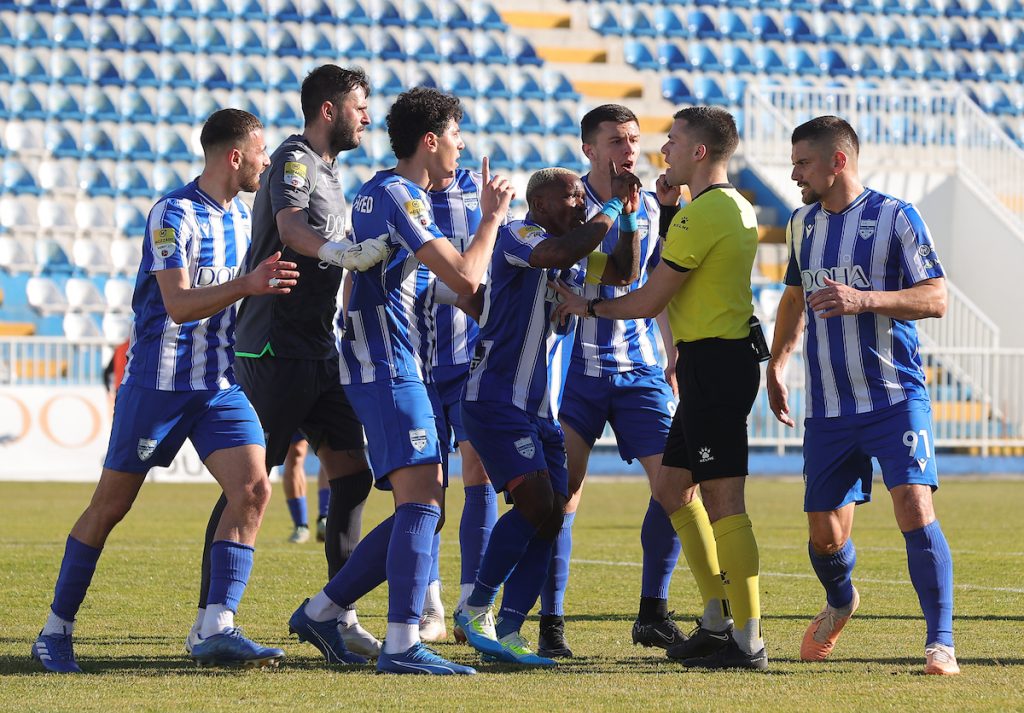 SUPERLIGA Novi Pazar slavio protiv Javora, Železničar do boda u 90. minutu u Subotici