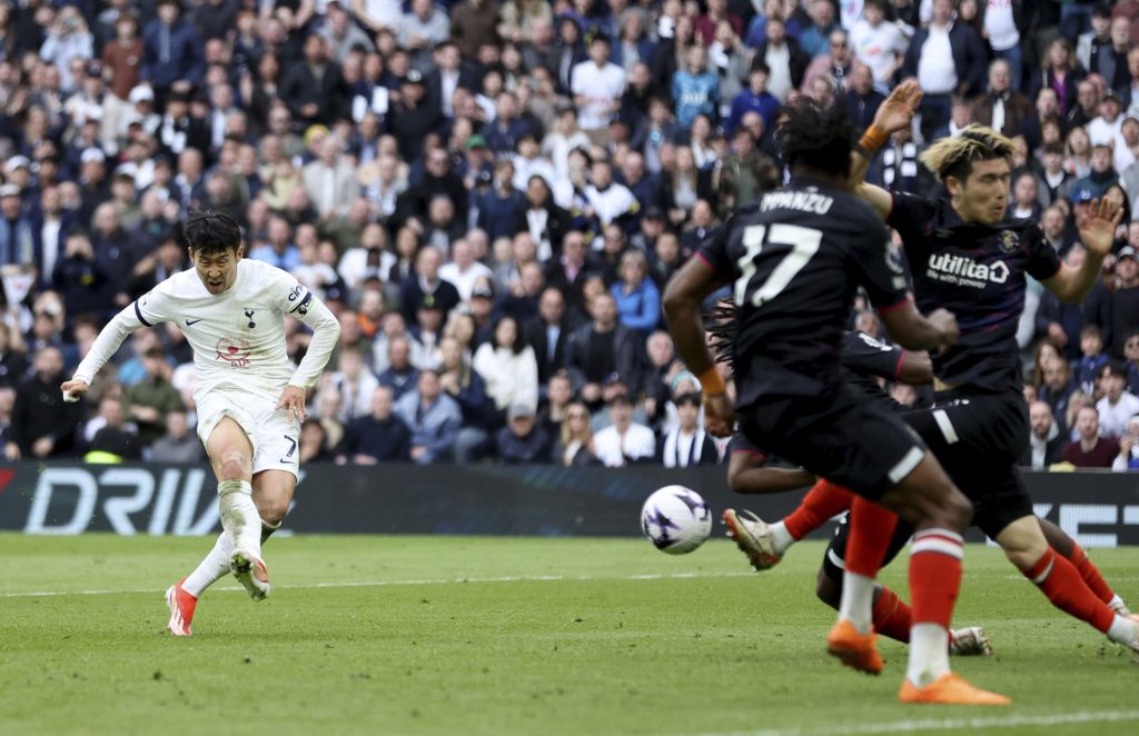 PREMIJER LIGA Čelsi ne može da pobedi ni desetoricu, Petrović častio goste