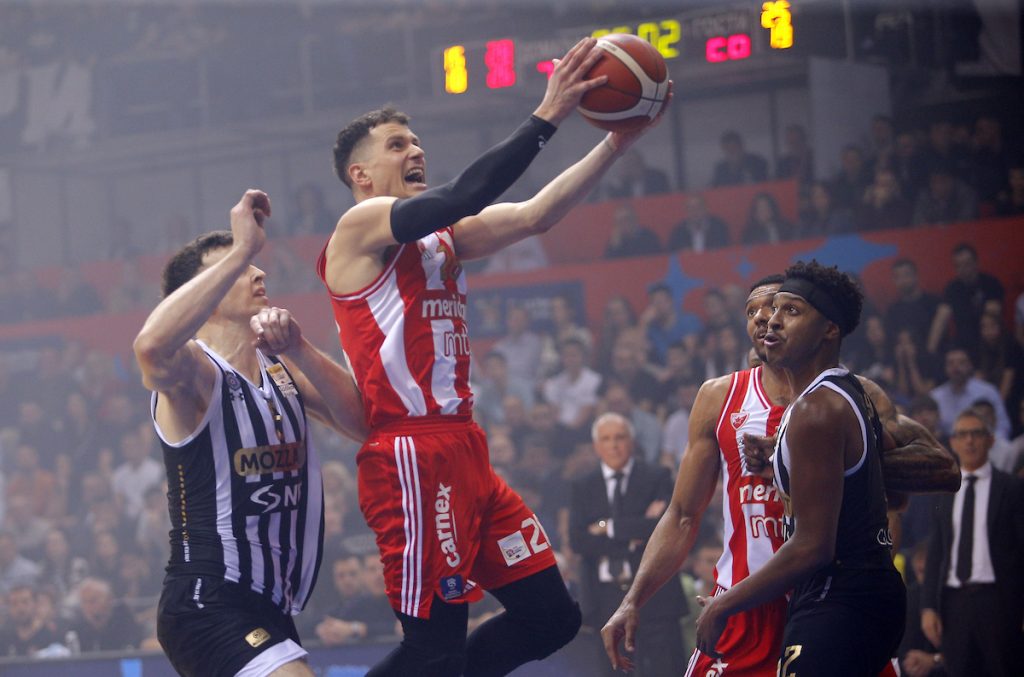 PROJEKCIJA PLEJ-OFA ABA LIGE Evo ko bi mogao da stoji Zvezdi i Partizanu na putu do finala! Čeka nas zanimljivo poslednje kolo!