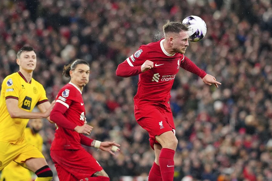 PREMIJER LIGA Liverpul savladao „fenjeraša“ i vratio se na vrh tabele (VIDEO)