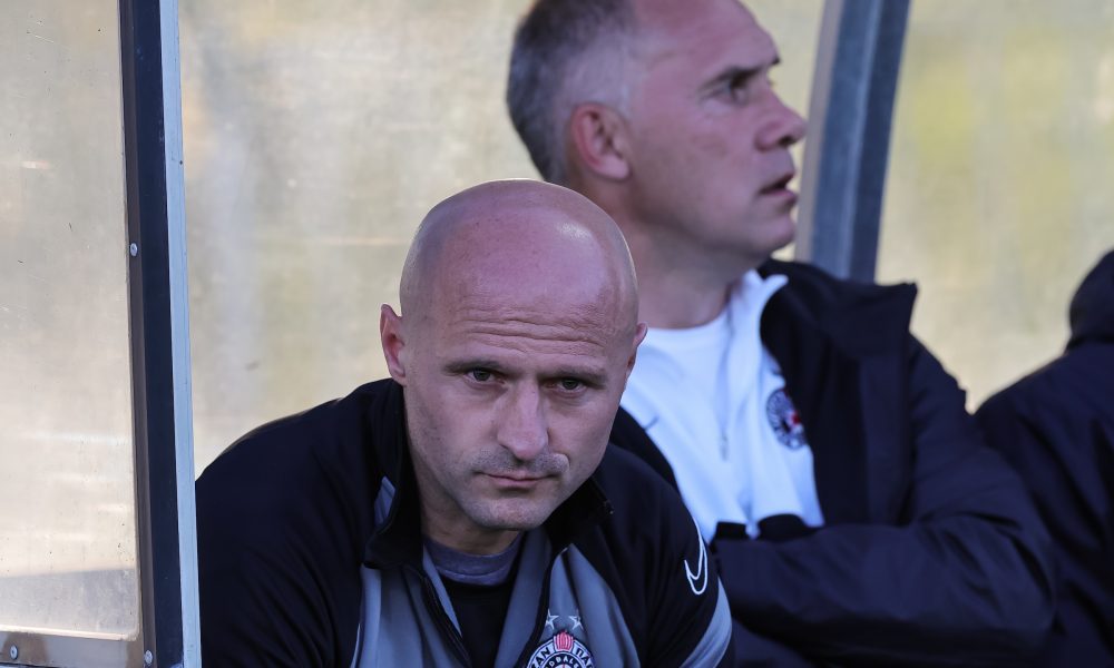 PROBLEM ZA PARTIZAN PRED DERBI Na pomolu nova kazna za Duljaja! Evo šta ne sme da uradi…