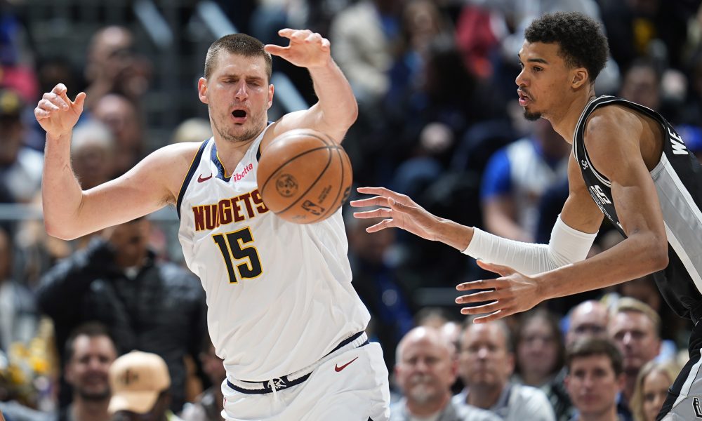 JEDNOGLASNO Viktor Vembanjama proglašen za najboljeg u NBA ligi! (FOTO)