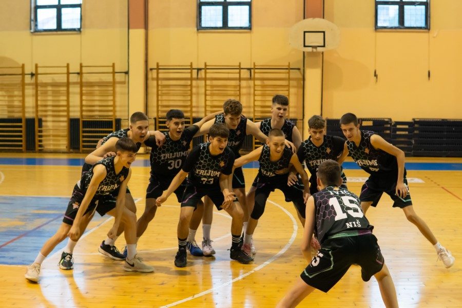 PIONIRI TRIJUMFA ŠESTI U SRBIJI Titulom se u Arilju okitio Partizan