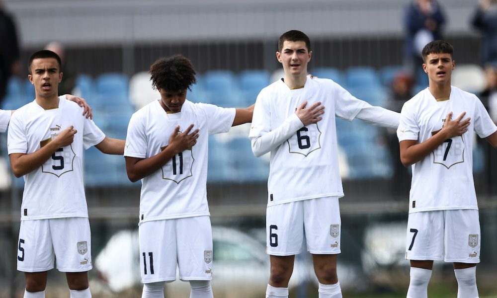 RAĐA SE NOVA ZVEZDA Ima 16 godina, igra za Srbiju i pozvan je na trening prvog tima Arsenala! Arteta imao šta da vidi (FOTO)