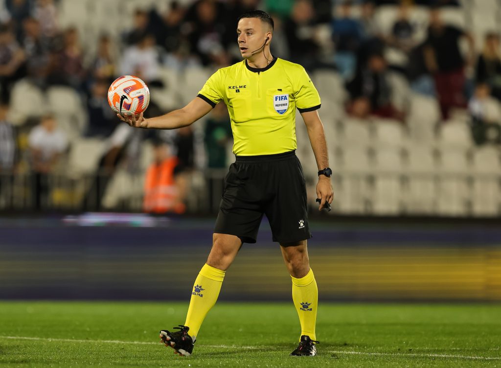 PROFIL GLAVNOG SUDIJE DERBIJA U KUPU Na mečevima Zvezde i Partizana imao je problem sa penalima! (VIDEO)