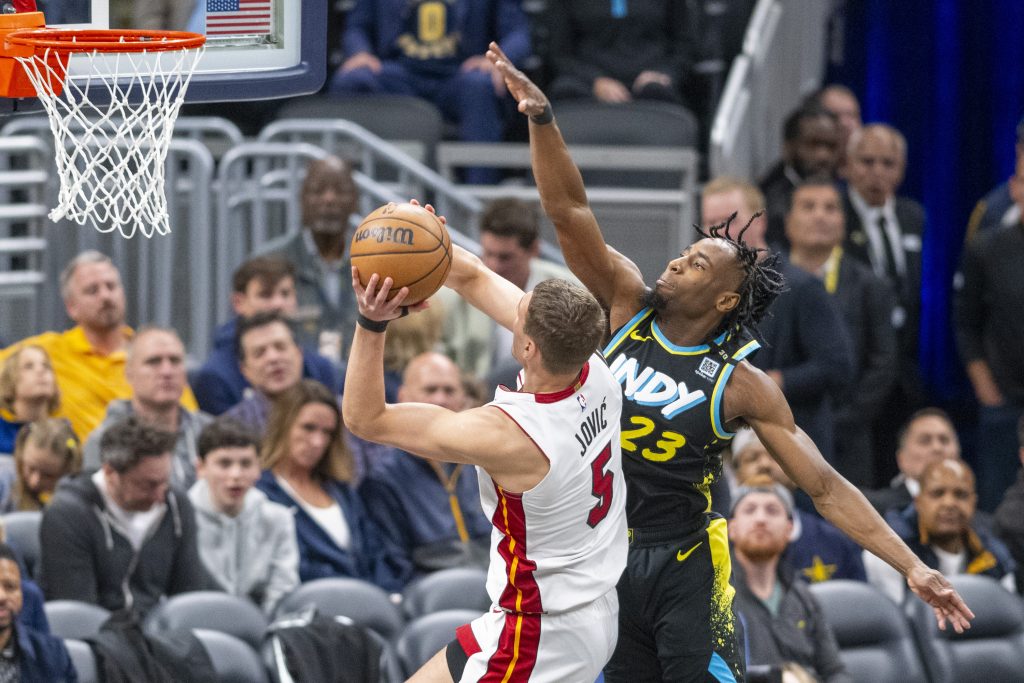 Fantastični Jović, košmarno veče Bogdanovića! Batler oduševljen partijom mladog Srbina (VIDEO)