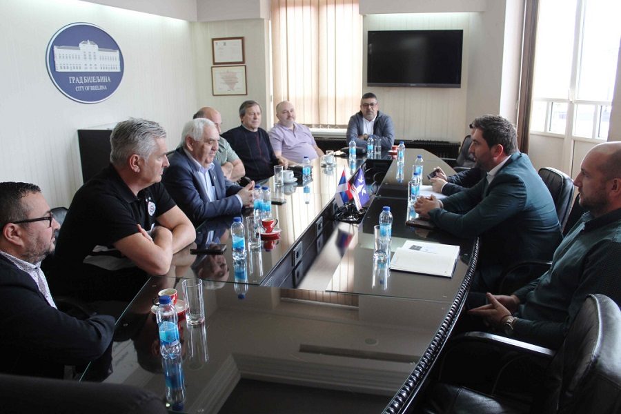 Delegacija Partizana posetila Bijeljinu i sastala se sa gradonačelnikom Ljubišom Petrovićem