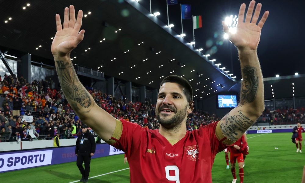 NE PRESTAJE DA REŠETA Jedan gol mu je poništen, ali drugi nije! Mitrović je kralj strelaca (VIDEO)