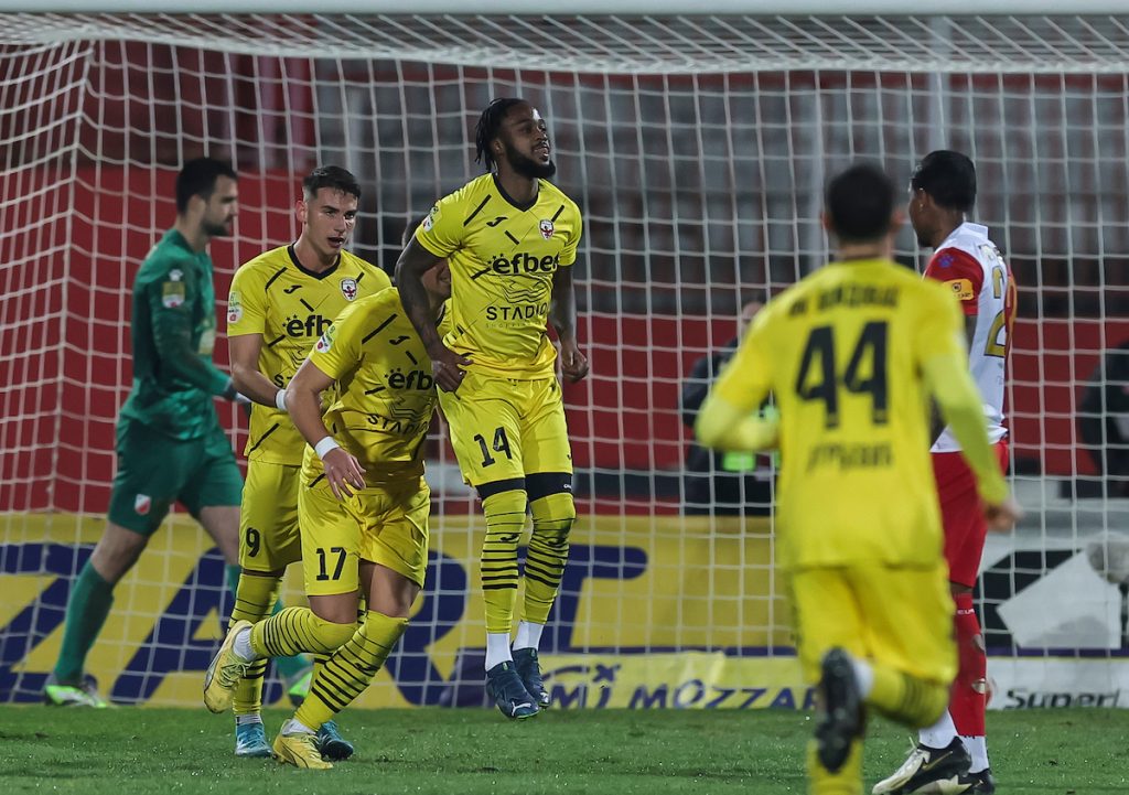 „ZMAJEVI“ BEZ VATRE Kad te promena trenera i transfer politika dovedu od Evrope do borbe za opstanak