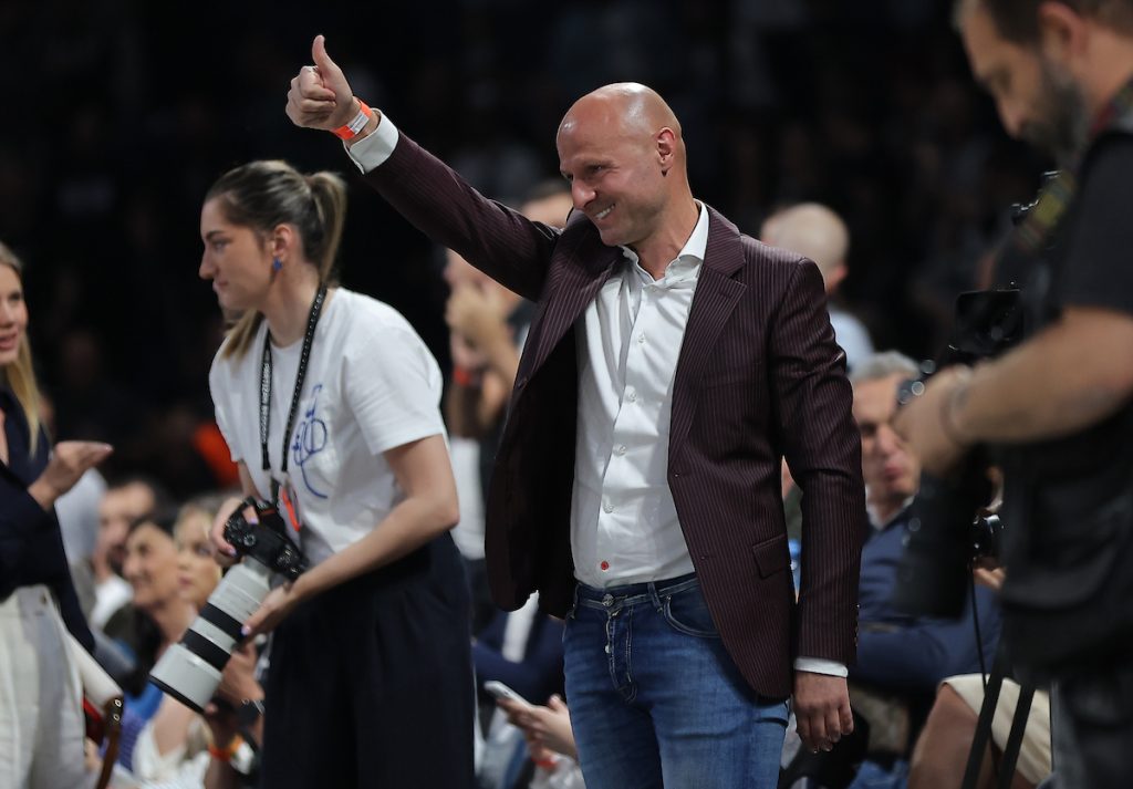 REKLI SVOJE Pogledajte kako su „grobari“ dočekali Duljaja u Areni (VIDEO)