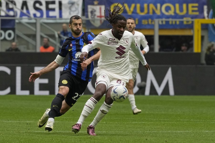 ŠAMPION SE NE OPUŠTA Inter slavio protiv Torina, Čalhanoglu dva puta tresao mrežu Milinković – Savića