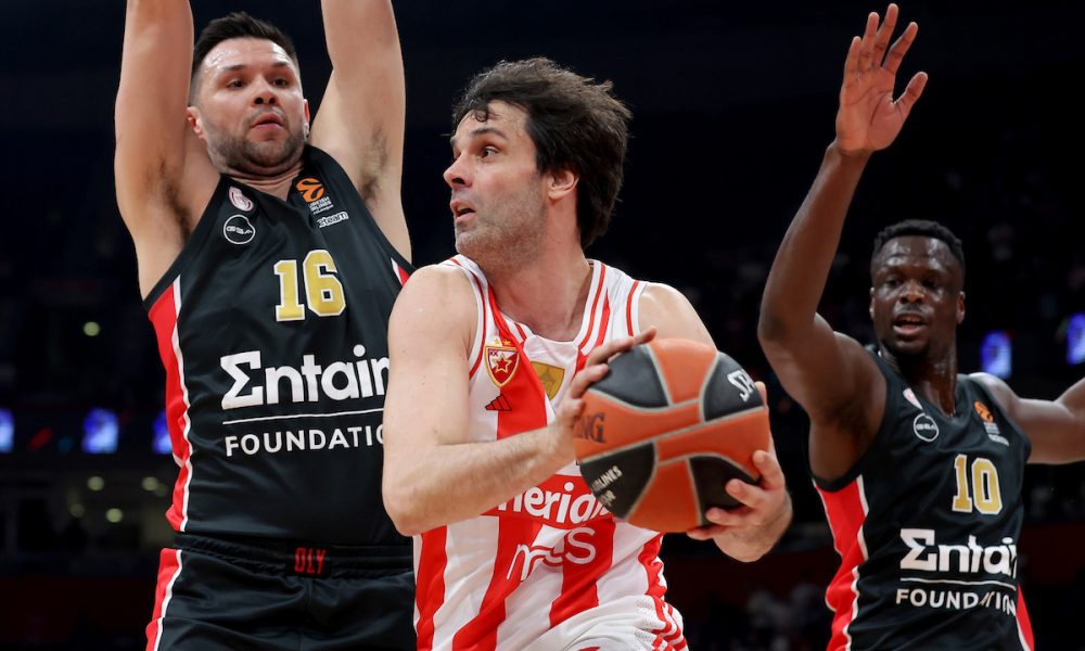 TEODOSIĆ PODIGAO PUBLIKU Trojka Zvezdinog plejmejkera na kraju prve četvrtine (VIDEO)