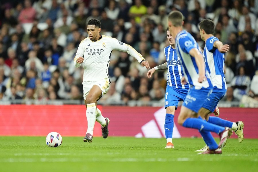 U ŠAMPIONSKOM STILU Real sa pet golova demolirao Alaves (VIDEO)