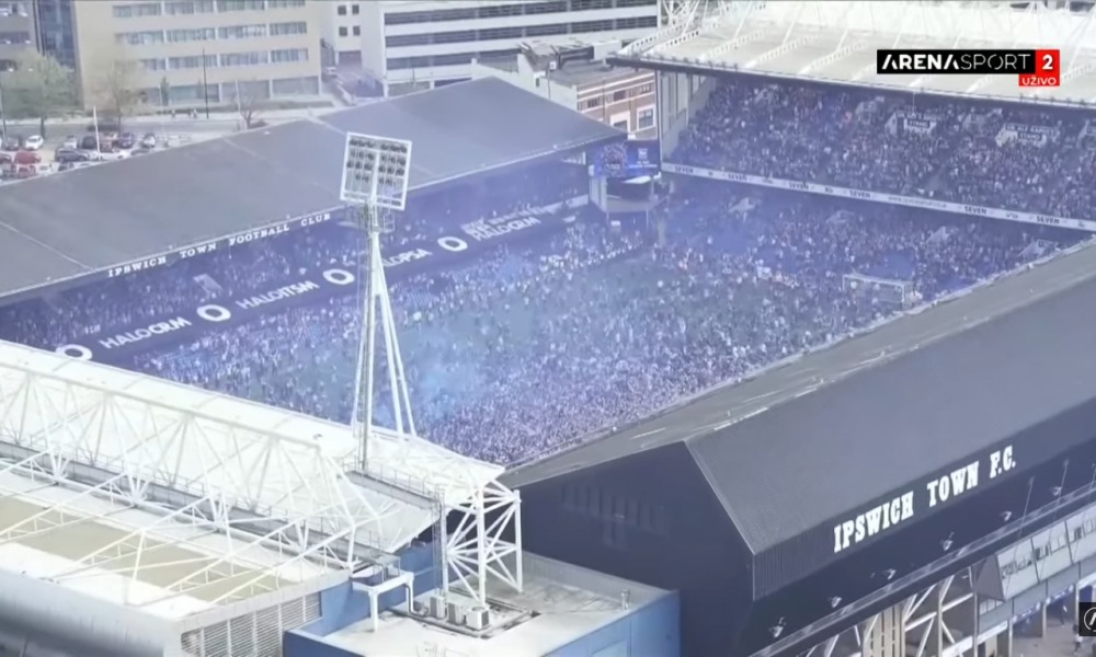 IGRALI U SMEDEREVU, A SADA SU U ENGLESKOJ PREMIJER LIGI Povratak u društvo najboljih posle 22 godine lutanja! (VIDEO)