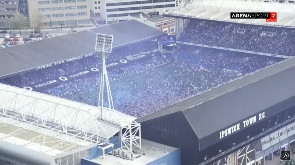 IGRALI U SMEDEREVU, A SADA SU U ENGLESKOJ PREMIJER LIGI Povratak u društvo najboljih posle 22 godine lutanja! (VIDEO)