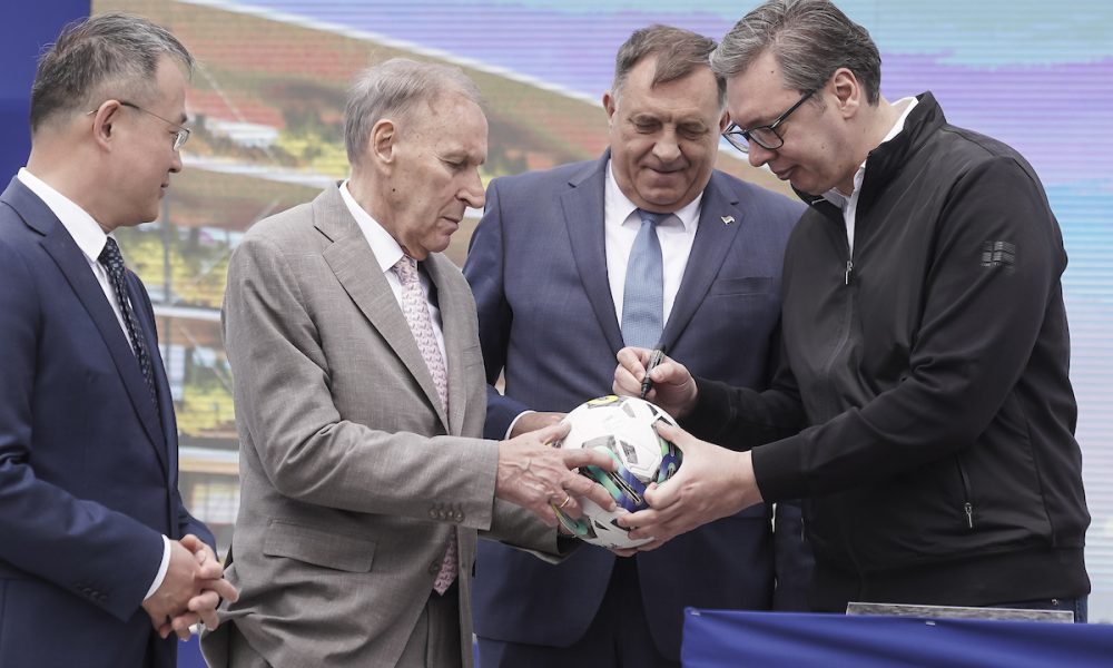 Postavljen kamen temeljac za nacionalni stadion! Vučić: Mislio sam da se zove… (FOTO)