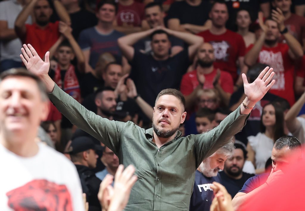BIVŠI REPREZENTATIVAC USIJAO DRUŠTVENE MREŽE Štimac: K’o Boga vas molim, ne možemo jedni bez drugih