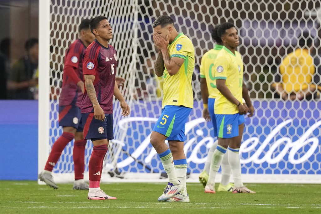 RONALDINJO JE U PRAVU Ovaj Brazil pojma nema, zaustavila ga i osramotila nejaka Kostarika (FOTO/VIDEO)