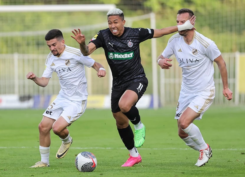 USIJALA DRUŠTVENE MREŽE Saldanjina devojka okačila fotografiju, a navijačima Partizana u oči upao njen dres (FOTO)