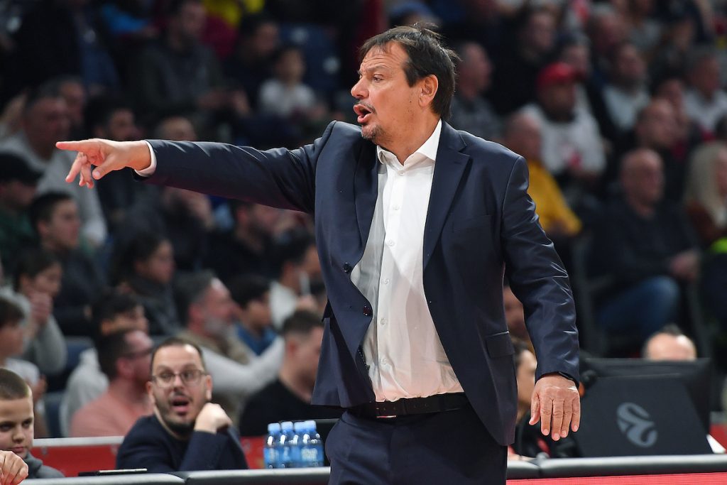 ATAMAN BESAN POSLE PORAZA U DERBIJU Trener Panatinaikosa prozvao navijače, pomenuo Zvezdu i Partizan