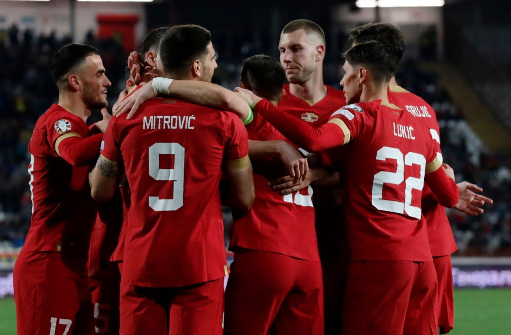 KALKULACIJE PRED POSLEDNJE KOLO Evo koliko bodova sigurno vodi „orlove“ u osminu finala! Ima i jedan lakši, ali i neizvesniji put…