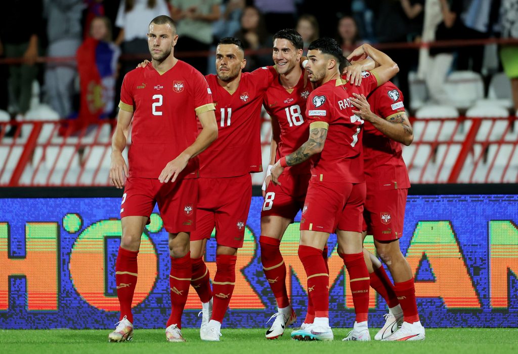 KOGA NEMA, BEZ NJEGA SE MOŽE Vlahović uzeo Radonjićev broj! Može li da mu donese sreću u Nemačkoj? (FOTO)