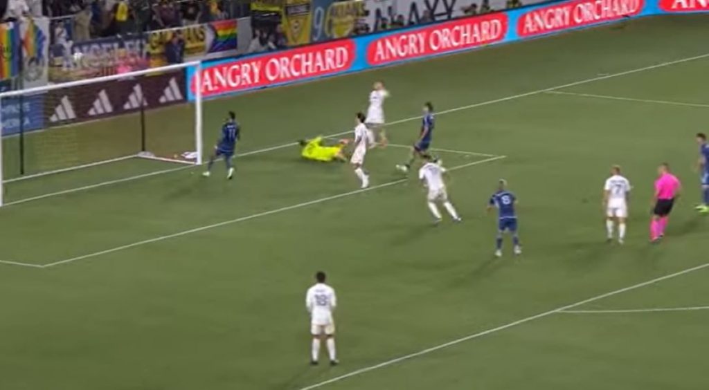 DA LI JE PIKSI POGREŠIO? Joveljić nije otišao na EP, a sada golom najavio pobedu Galaksija (VIDEO)