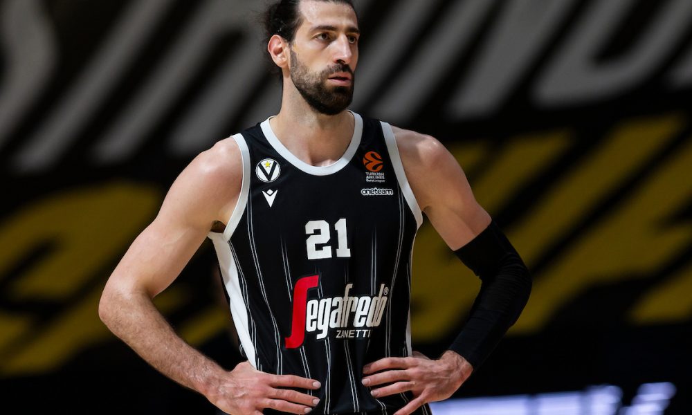 PRELOMIO Poznato je čiji dres će Šengelija da nosi sledeće sezone