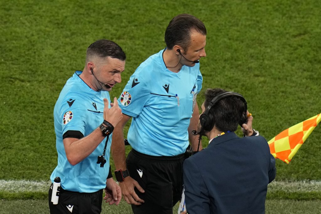 DA SE ČOVEK ZAPITA O KOM SE SPORTU OVDE RADI Sviran je penal zbog „otkucaja srca lopte, koji je trajao 500. deo sekunde“