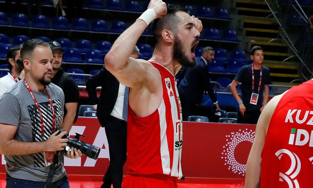 STARO, DOBRO DRUŠTVO Evo kako Nikola Kalinić provodi letnji odmor i čeka početak priprema (VIDEO)