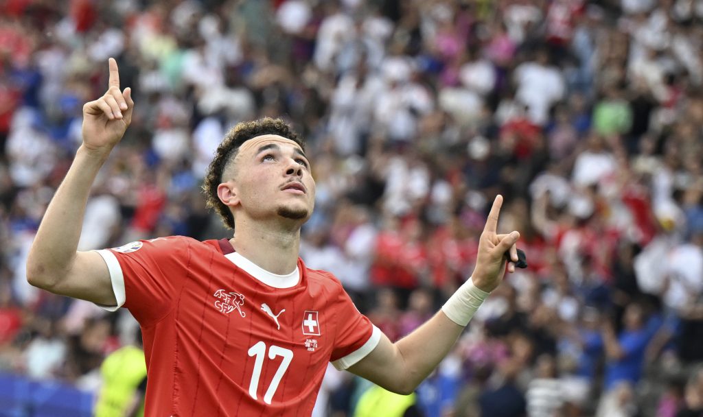 JUNAK DANA Umesto sunčanih Kariba, odabrao je hladnu Švajcarsku! A onda je sudbina htela da baš on odapne strelu u srce prvaka Evrope