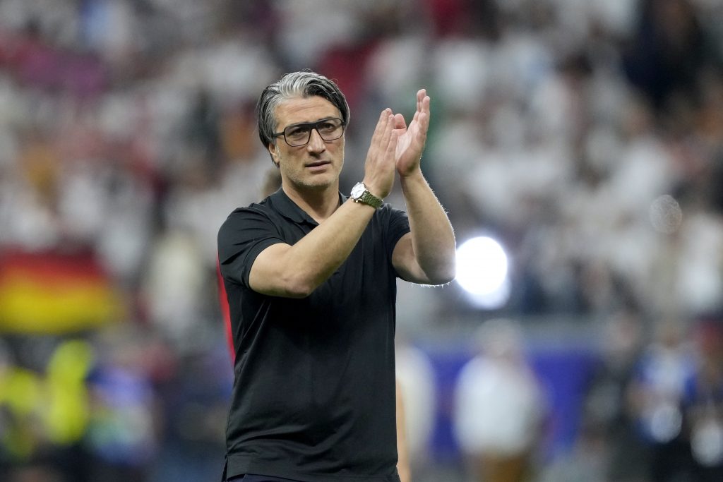 NESVAKIDAŠNJA SCENA Plasirali se u osminu finala Evropskog prvenstva, pa im ukrali računare iz trenerskog kampa!