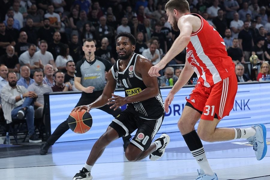 POLUVREME Partizan prosuo veliku prednost, ali je ipak na pauzu odneo pet poena prednosti