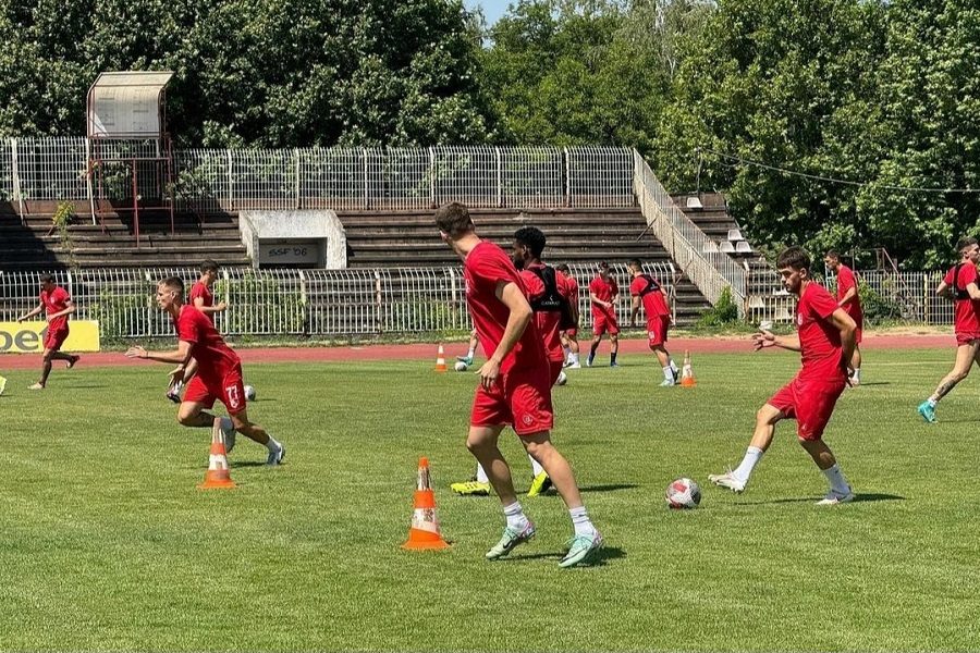 NIŠLIJE HVATAJU RITAM Radnički započeo pripreme sa novim golmanom (VIDEO)