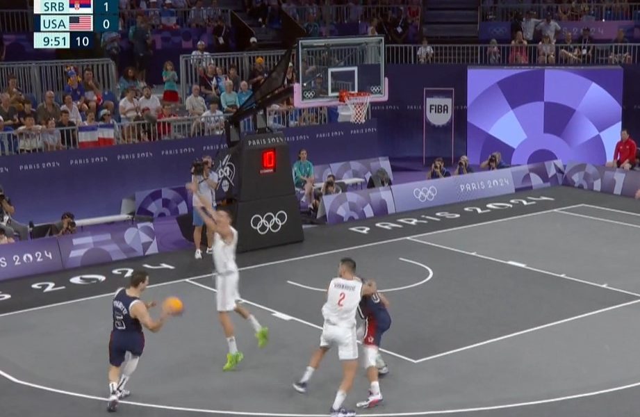 AMERI, BILI STE BOLJI U KOŠARCI, ALI ZNA SE KO JE VELESILA U BASKETU Srpska četvorka krenula ka jedinom zlatu koje joj nedostaje!