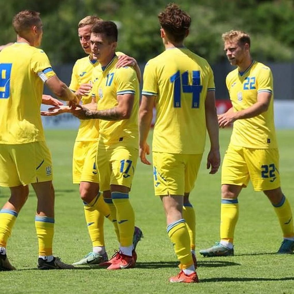 NEKAD FINALE LIGE EVROPE, A SAD KATANAC Klub se gasi pred meč u Ligi konferencija, imaju samo tri fudbalera…
