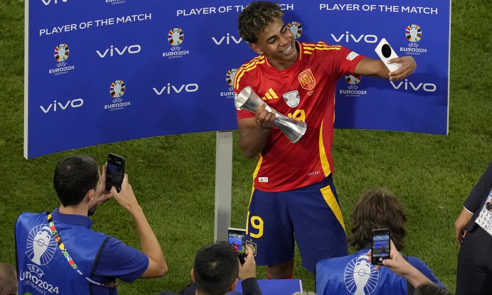 ŠPANCI SVE OTKRILI Jamal je posle plasmana u finale imao zagonetnu poruku… Evo na kog reprezentativca Francuske je mislio